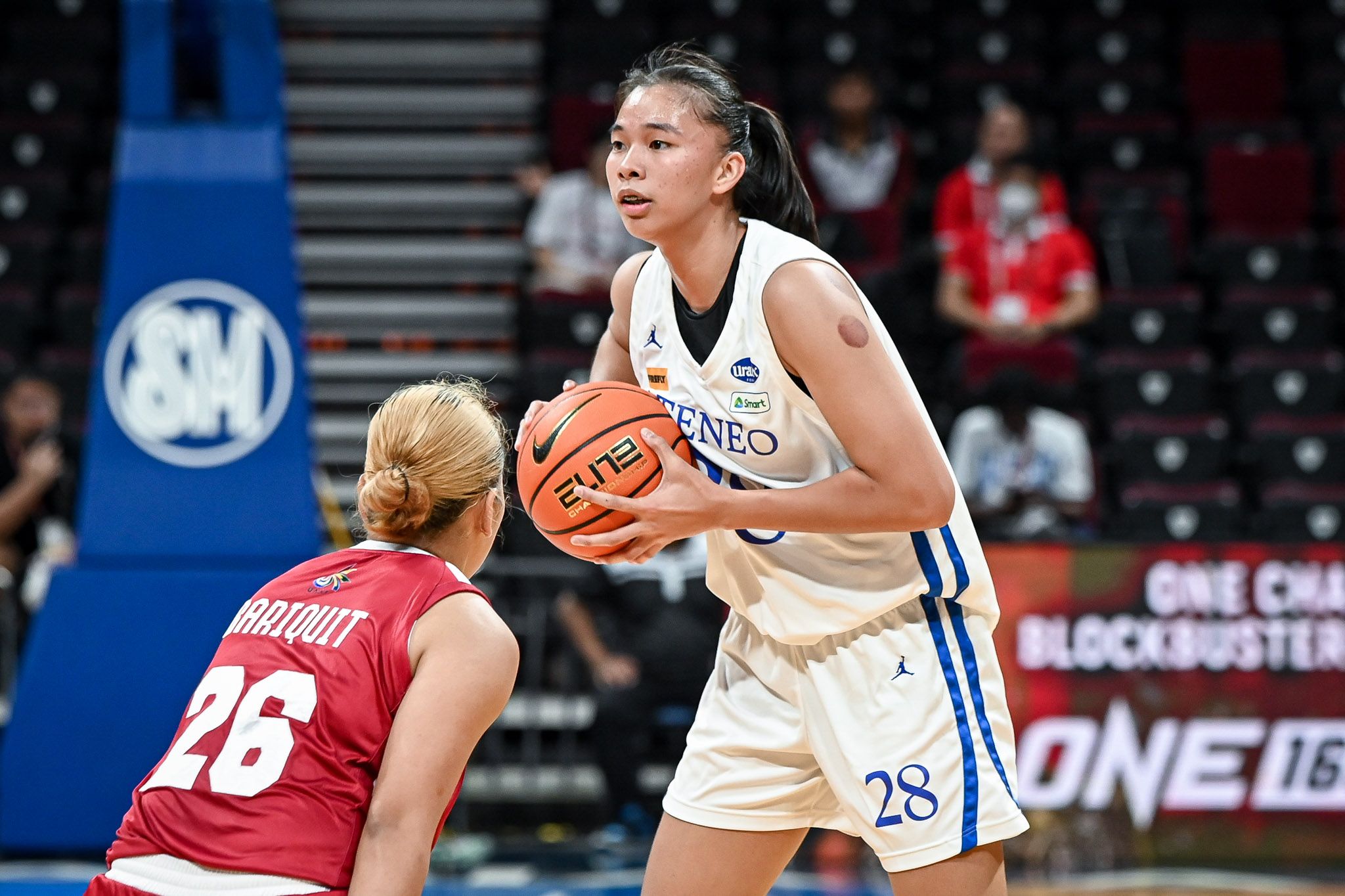 Ateneo de Manila University leaned on the brilliant performance of Kacey dela Rosa in the UAAP Season 87 Collegiate Women’s Basketball Tournament to cruise past University of the Philippines, 75-66, on Wednesday, October 30, at the SM Mall of Asia Arena. 