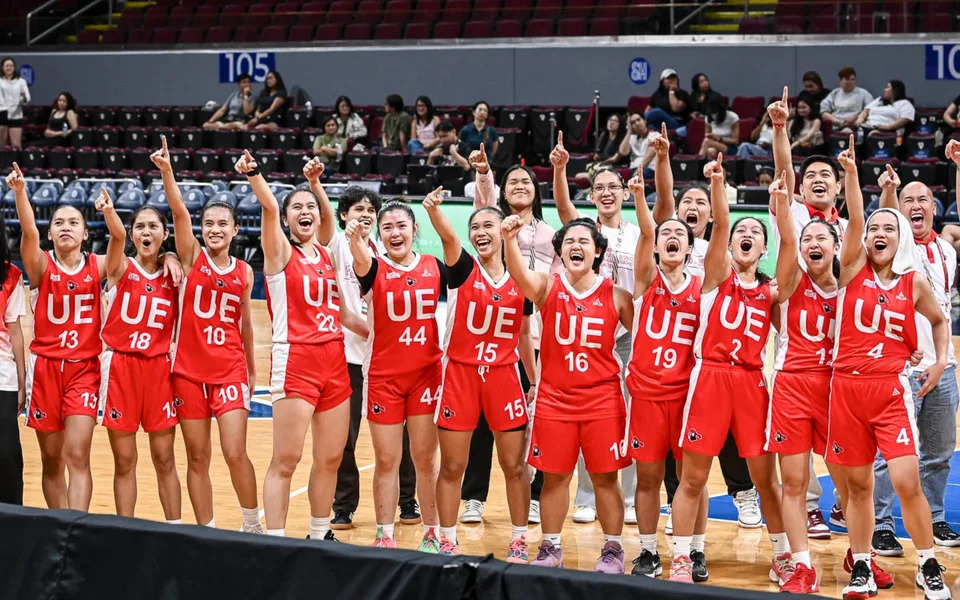 University of the East smeared their campaign with historic feat on Sunday, September 22, after thrashing De La Salle University, 65-47, in the UAAP Season 87 Women’s Basketball Tournament at the SM Mall of Asia Arena.