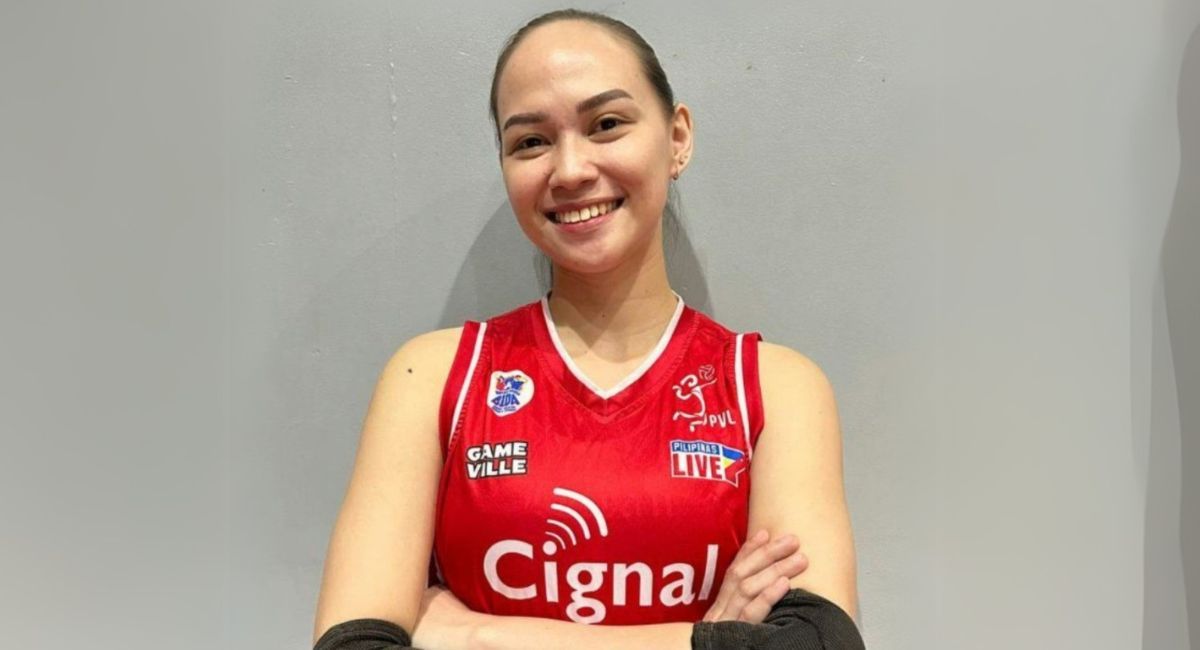 Cha Cuñada suits up for Cignal midway through the 2024-25 Premier Volleyball League All-Filipino Conference.