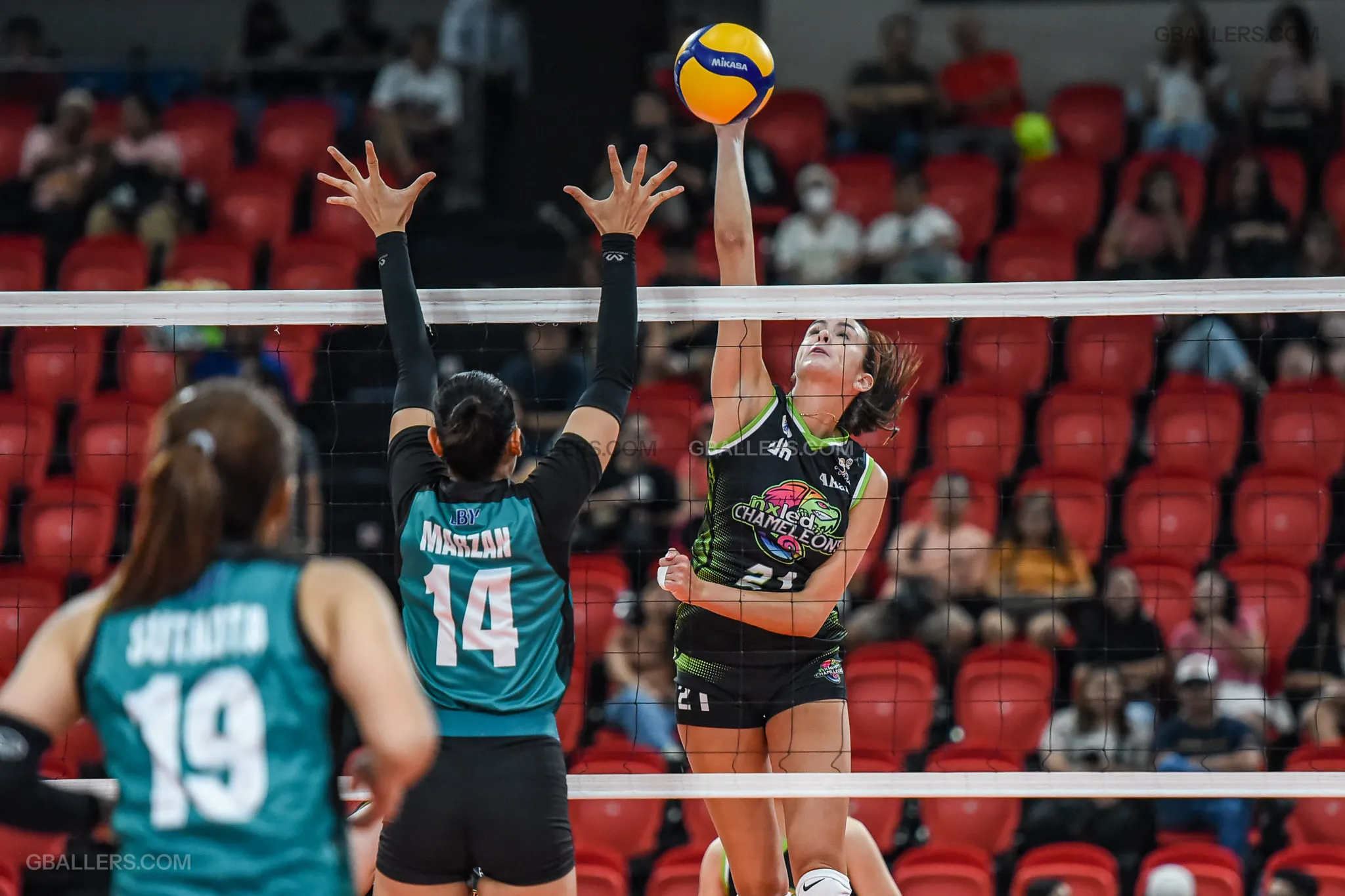 Nxled wins against Galeries in PVL Reinforced Conference opener
