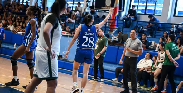 Ateneo de Manila University narrowly escaped a late-game surge by archrival De La Salle University to triumph, 65-62, in the UAAP Season 87 women’s basketball tournament on Sunday, September 15, at Adamson Gym.