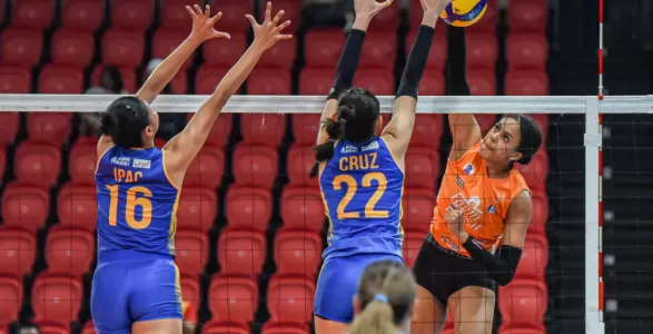 Farm Fresh snapped Capital1’s three-game winning streak to keep its quarterfinals hopes alive in the 2024 Premier Volleyball League (PVL) Reinforced Conference on Thursday, August 15, at PhilSports Arena.