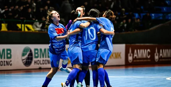 Judy Connolly's last minute heroics earn Philippines draw in AFC Futsal Asian Cup.