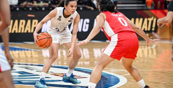 Adamson University booked a ticket to the Final Four of the UAAP Season 87 Collegiate Women’s Basketball after trampling the University of the East, 66-48, on Wednesday, October 30, at the SM Mall of Asia Arena. 