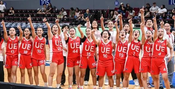 University of the East smeared their campaign with historic feat on Sunday, September 22, after thrashing De La Salle University, 65-47, in the UAAP Season 87 Women’s Basketball Tournament at the SM Mall of Asia Arena.